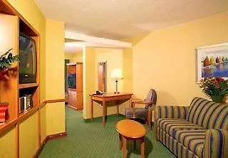Hotel Fairfield Inn & Suites By Marriott Virginia Beach Oceanfront